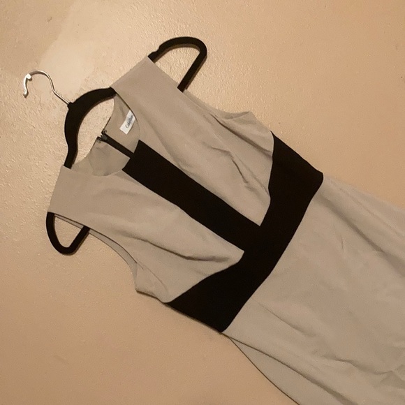 **FREE SHIPPING** Calvin Klein Dress - Picture 1 of 5